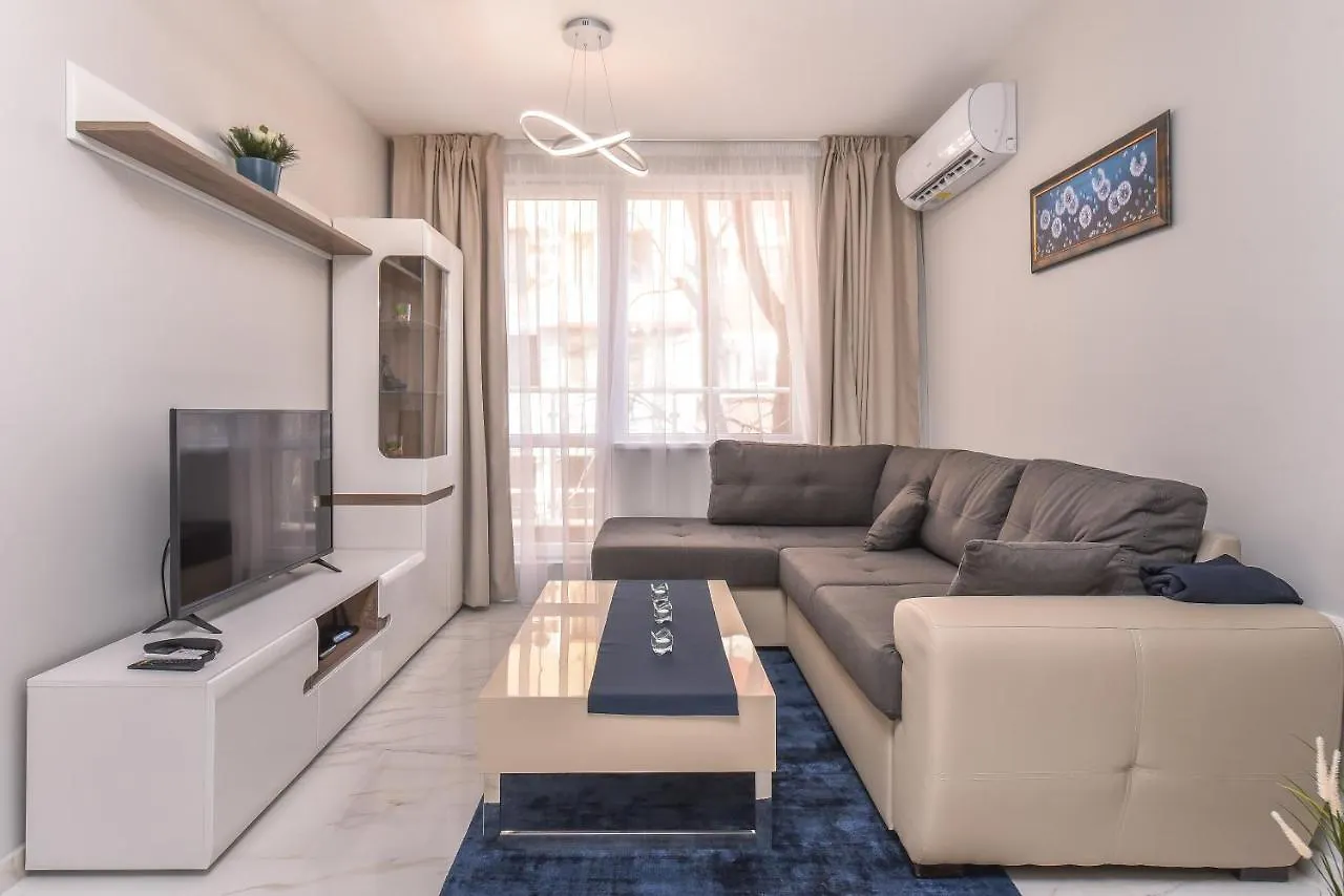 Apartament Stylish Residential Flat - With Parking & Balcony By Flat Mаnager Sofia 0*,  Bułgaria